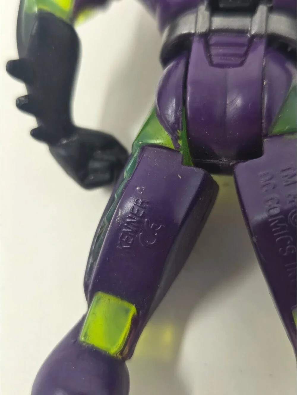 1995 DC Comics Batman Action Figure Purple Suit Green Armor Details